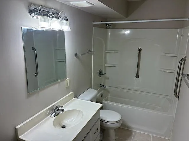 2331 E Market St #226 — Photo 3