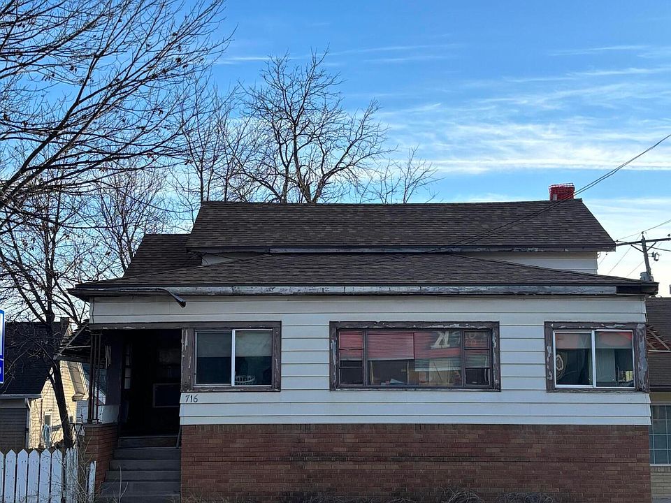 1st image of 716 E Erie St