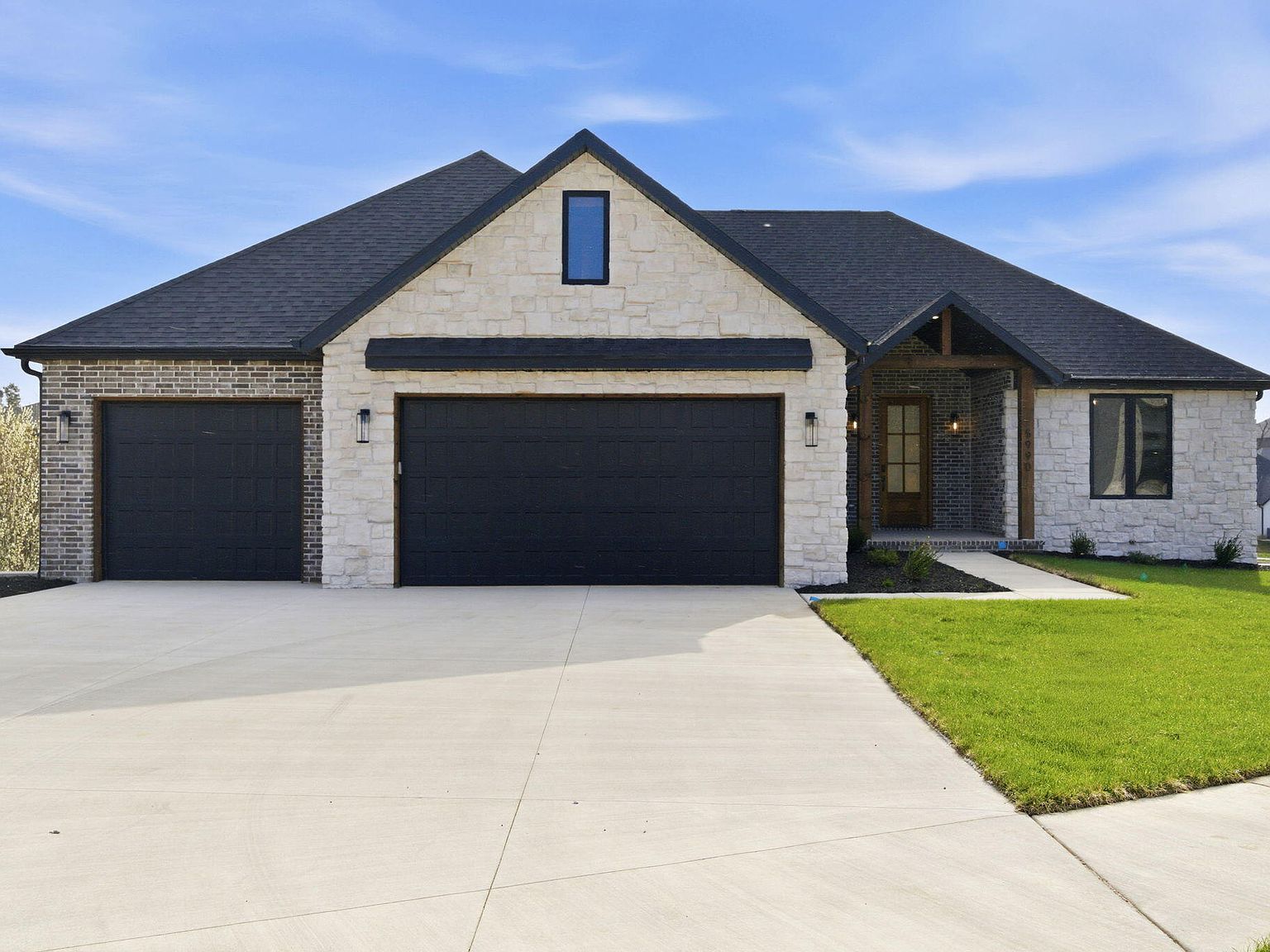 5990 S Clay Avenue, Springfield, MO 65810 | Zillow