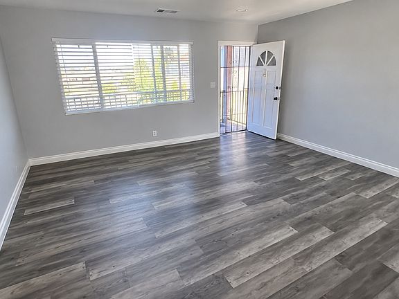 4th image of 2031 S Gaffey St Unit B