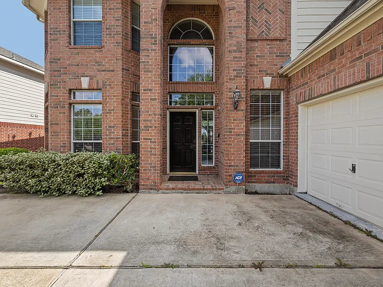 1111 Blue Leaf Dr — Photo 3