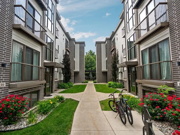 139 E 8th St Unit 107, Traverse City, MI 49684
