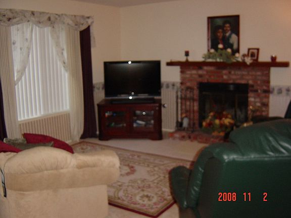 5th image of 1130 E Avenue J10