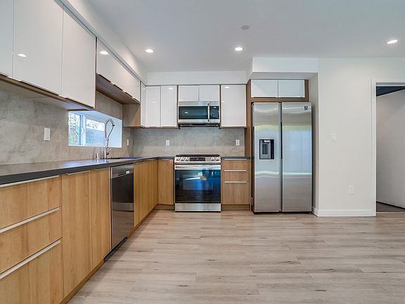 3rd image of 4636 Lomita St