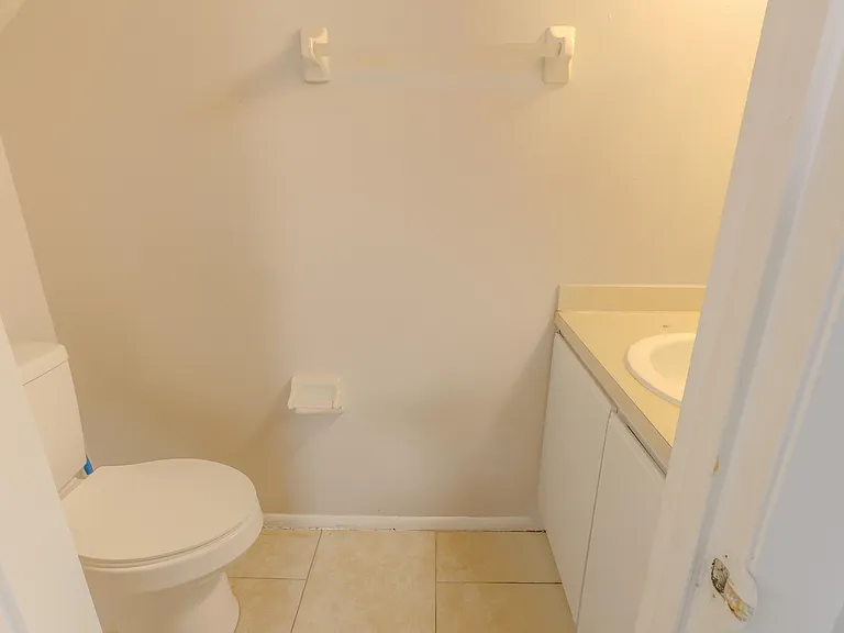 163 Bowie Ln #C — Photo 7