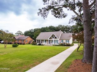 112 White Heron Dr, Currituck, NC 27929