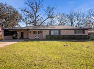 209 Southview Dr, Henderson, TX 75654