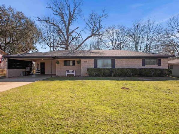 209 Southview Dr, Henderson, TX 75654