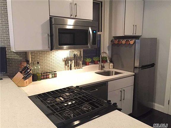 2nd image of 139 Norfolk St APT B