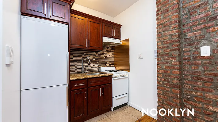 Rented by Nooklyn NYC LLC | media 8