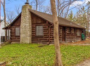 N2690 Forest Dr, Lake Geneva, WI 53147