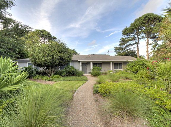 2nd image of 22 Dunbar Creek Pt