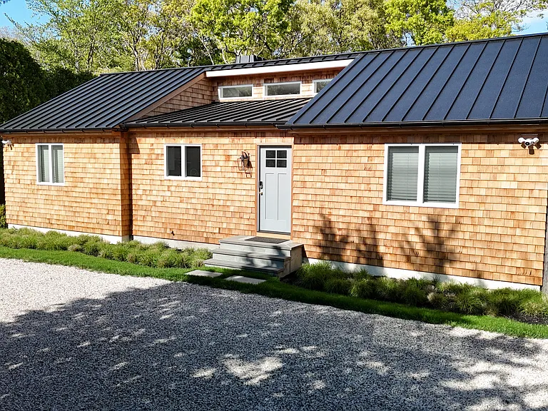 147 Pembroke Dr — Photo 30