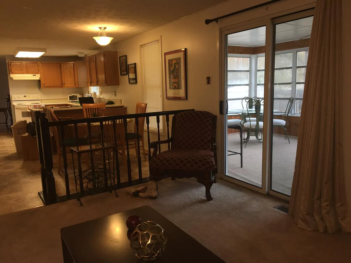 2 bed, 1.5 bath, 1500 sqft, $1,900 — Photo 3