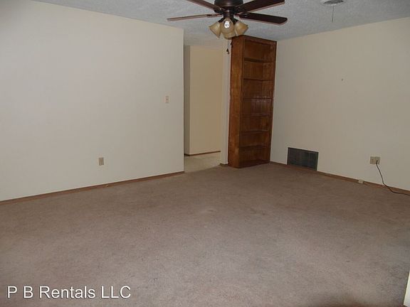 2nd image of 1447 NW Great Plains Blvd