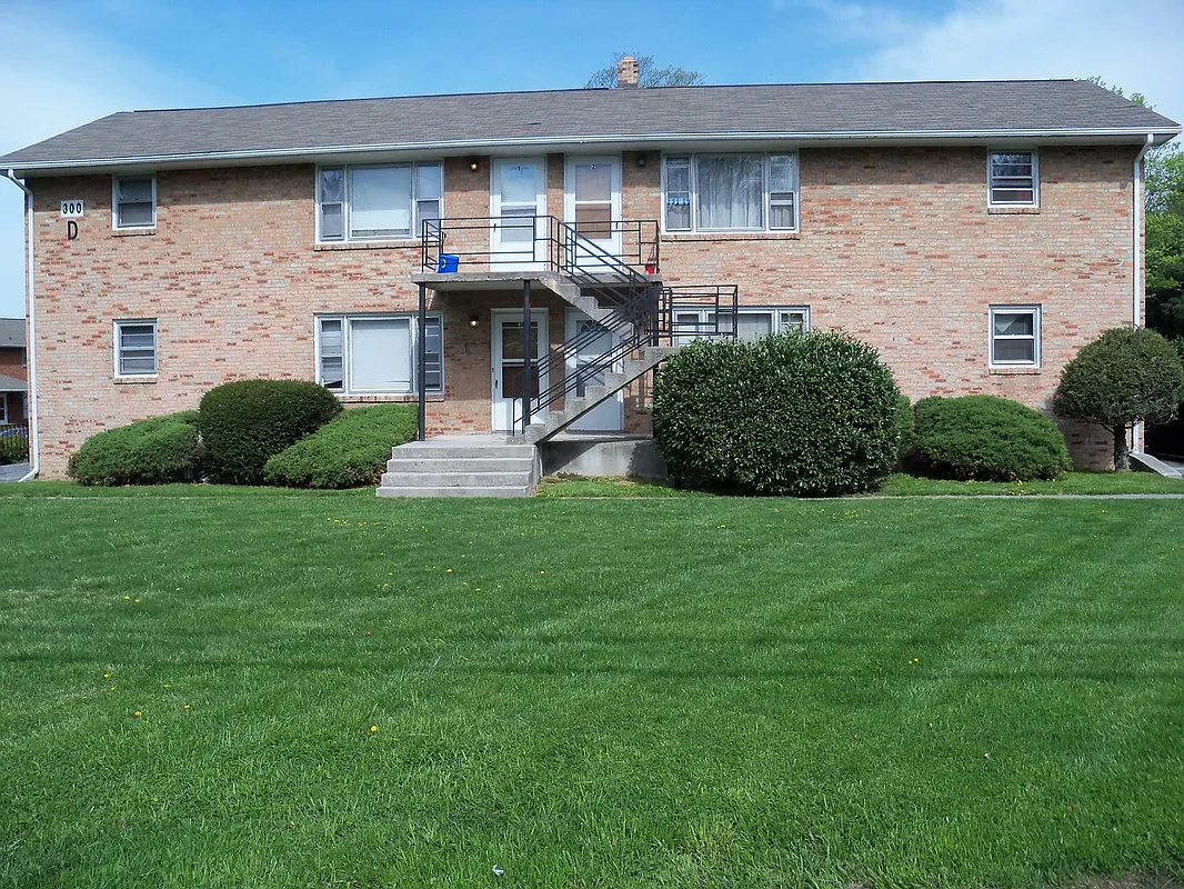 Apartment Heights — Photo 1