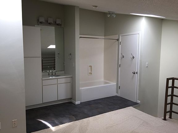 4th image of 182 Mackubin St APT 3