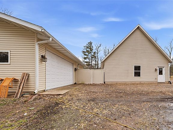 3rd image of 22935-E22935 County Rd N