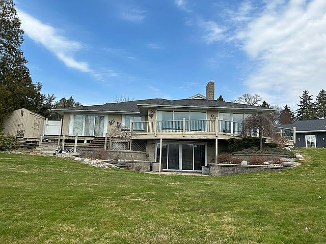1st image of 851 Bradley Ave