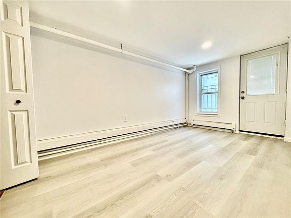 5th image of 8689 15th Ave #I