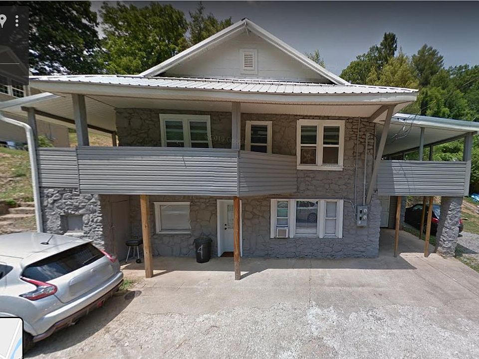 1st image of 218 Chestnut Park Dr #3