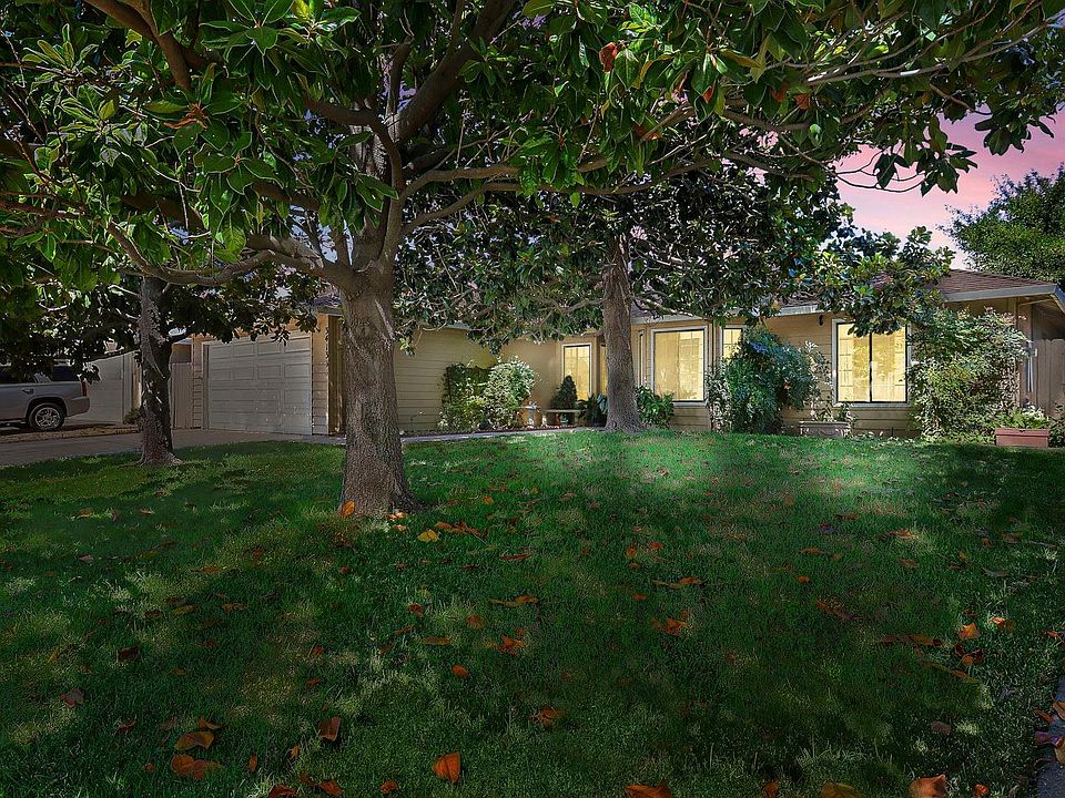 1st image of 3413 Estate Dr