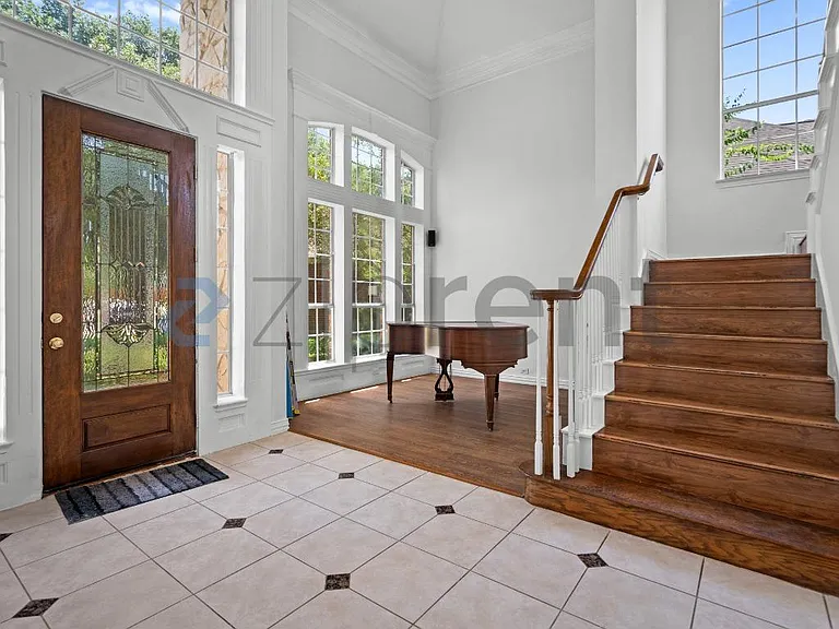 4509 Brittany Dr — Photo 45