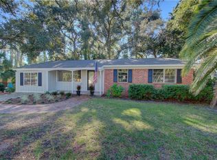 107 Riverview Dr, Saint Simons Island, GA 31522