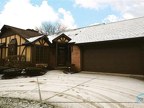 6733 Pine Creek Dr, Toledo, OH 43617