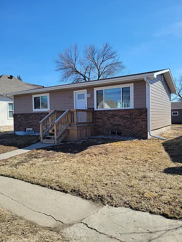 203 W Maple Ave Photo 1