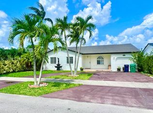 17803 SW 152nd Pl, Miami, FL 33187