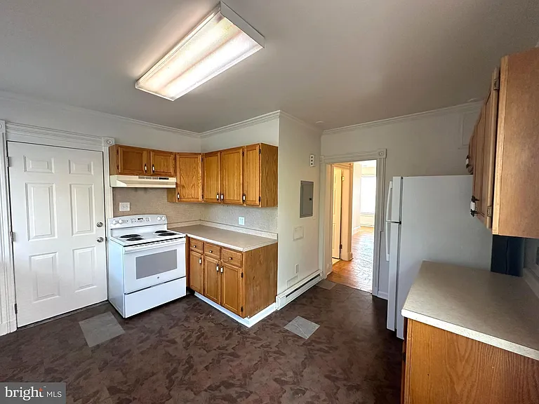 38 Wayside Ave #2 — Photo 32