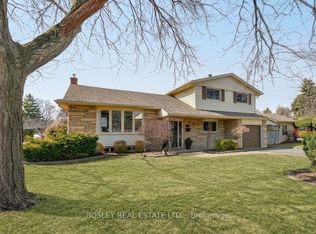 1 Tanner Cir, Saint Catharines, ON L2N 3M8