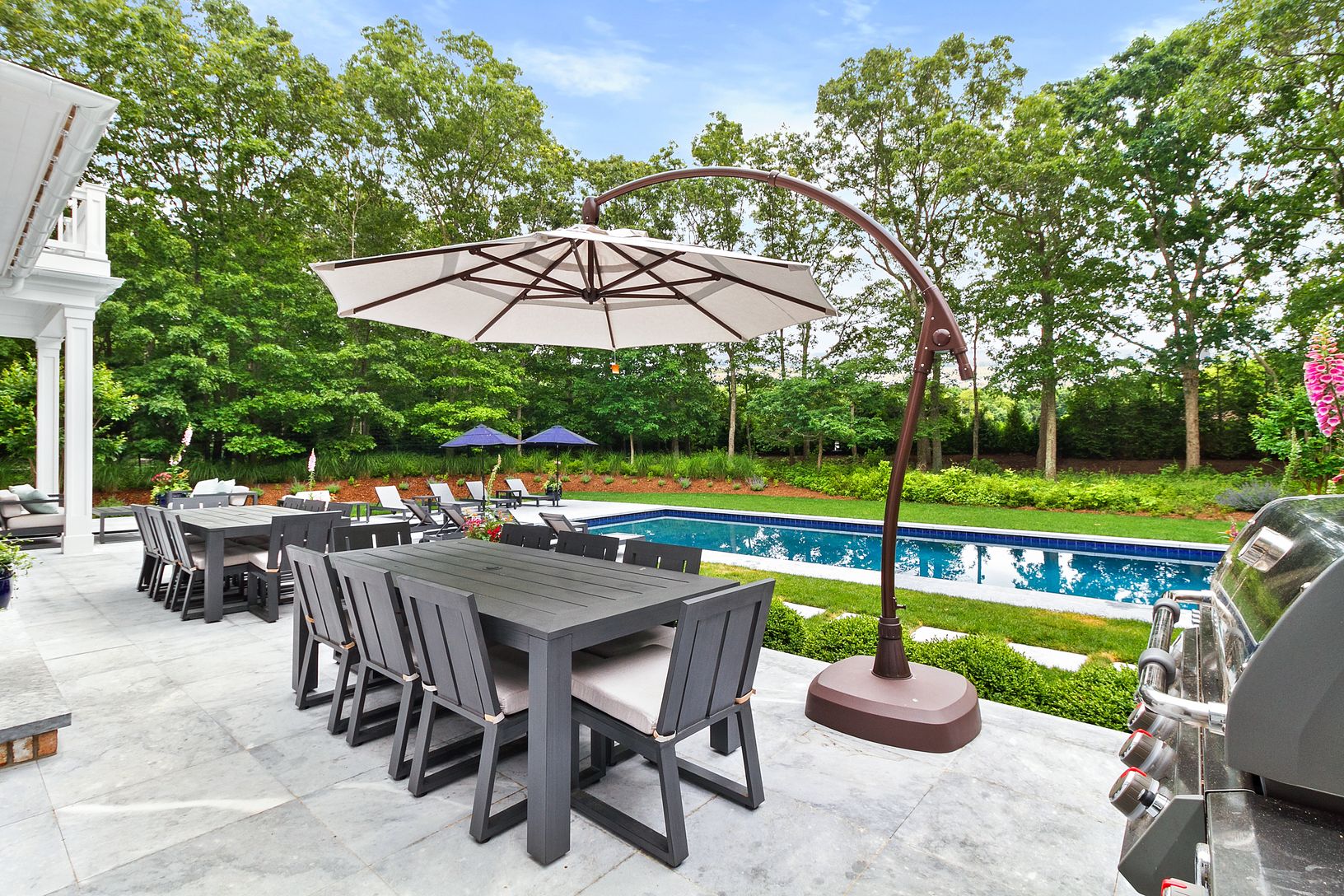  New Outdoor Furniture
