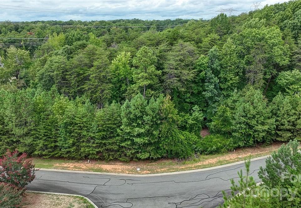 1st image of 5032 Hermitage Ct #212