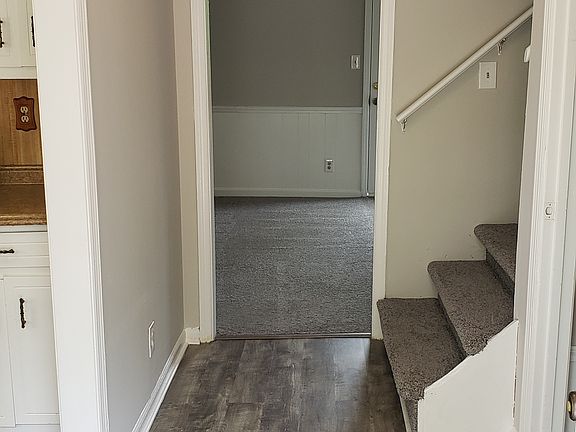 5th image of 122 Park Place Dr