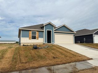 2006 N Fleetwood Ln, Siloam Springs, AR 72761