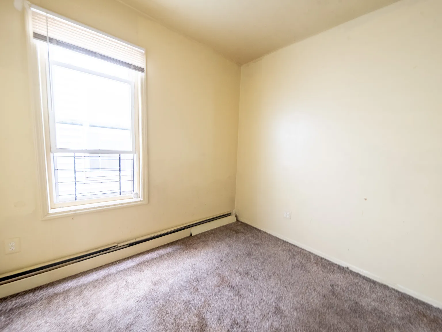 3 bed, $1,800 — Photo 4