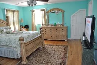 4 bed, 4000 sqft, $5,200 — Photo 2