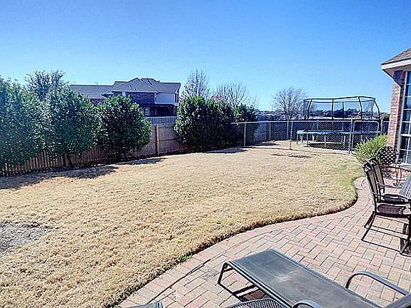 5th image of 11 Creekside Dr