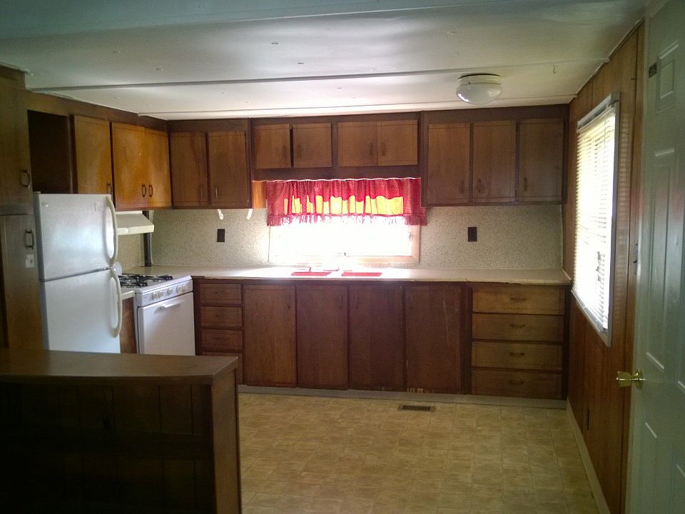 2nd image of 17 Riverview Ln Lot 6