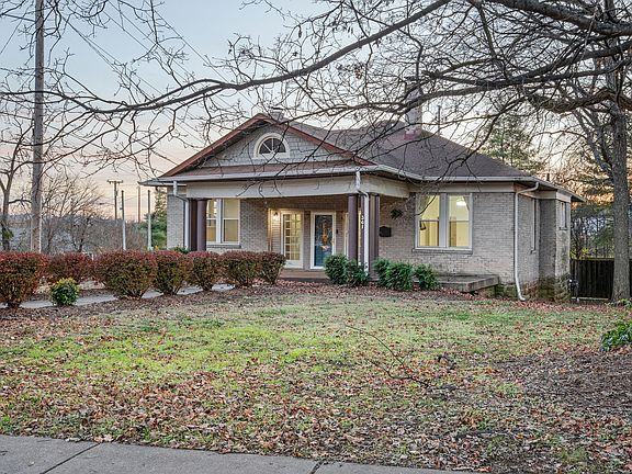 3rd image of 341 Chesterfield Ave