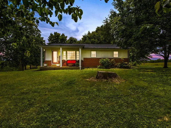 54 Lyons Ln, Sharpsburg, KY 40374