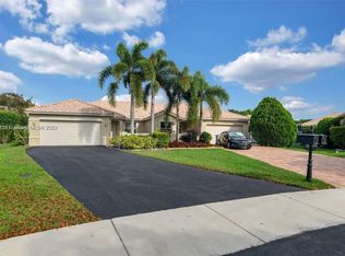 4293 Pine Ridge Ct, Fort Lauderdale, FL 33331