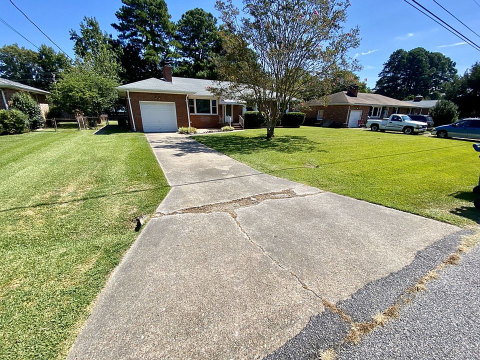 1st image of 1460 Lakeview Dr