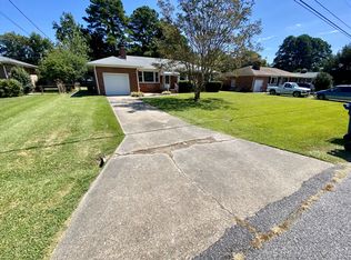 1460 Lakeview Dr, Virginia Beach, VA 23455