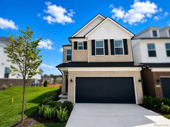 5694 Corgi Dr, Ann Arbor, MI 48108