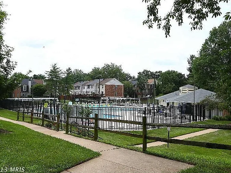 985 Paulsboro Dr — Photo 23