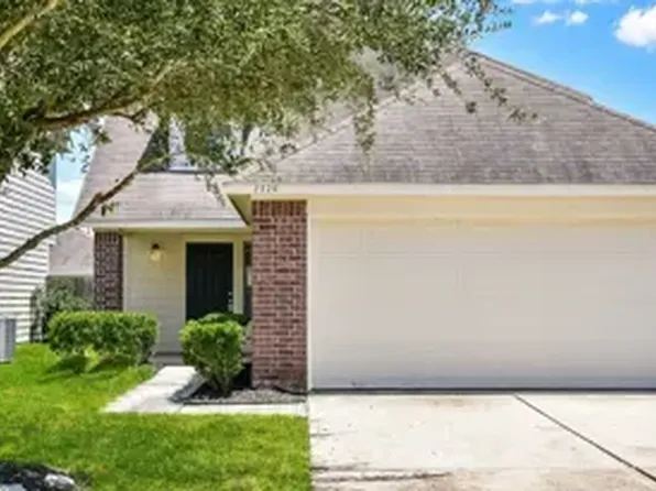 7326 Legacy Pines Dr, Cypress, TX 77433