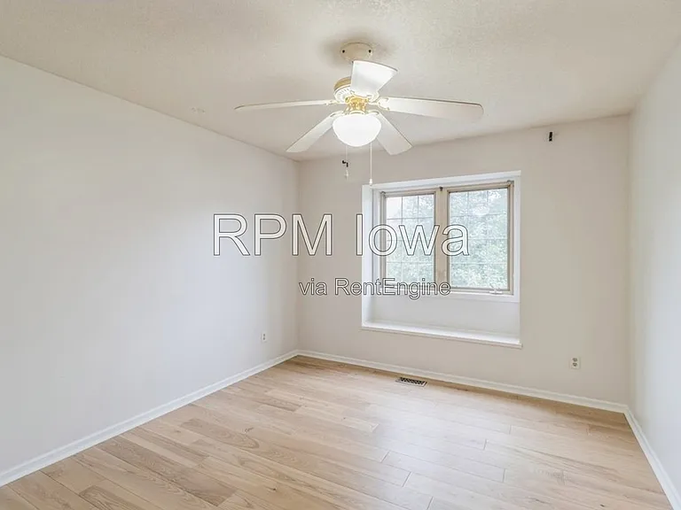 13585 Summit Dr — Photo 16